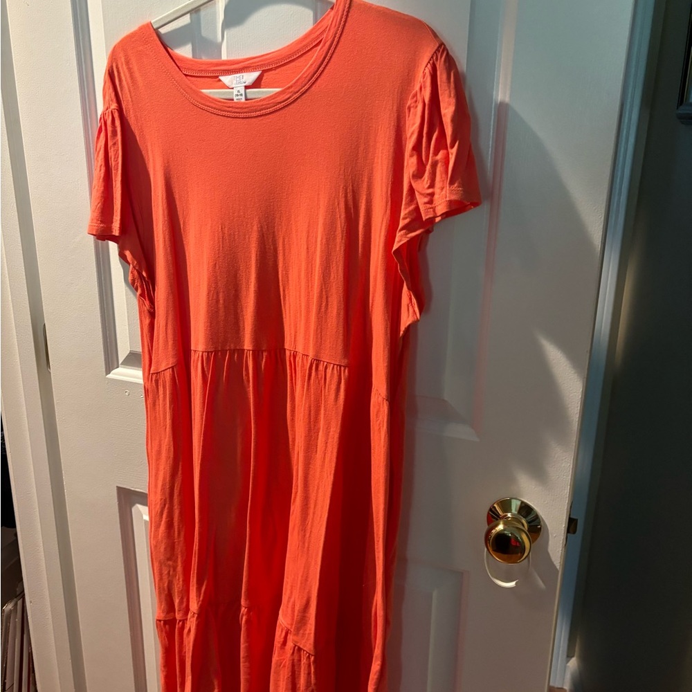 Orange dress in good condition